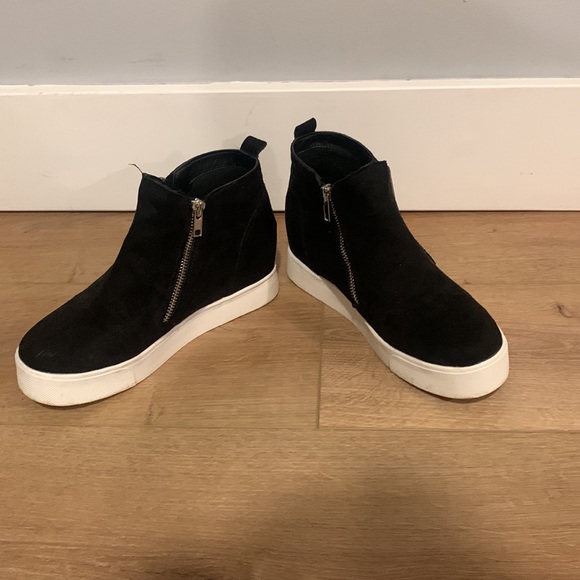 Soda Platform Sneakers. - Picture 2 of 5